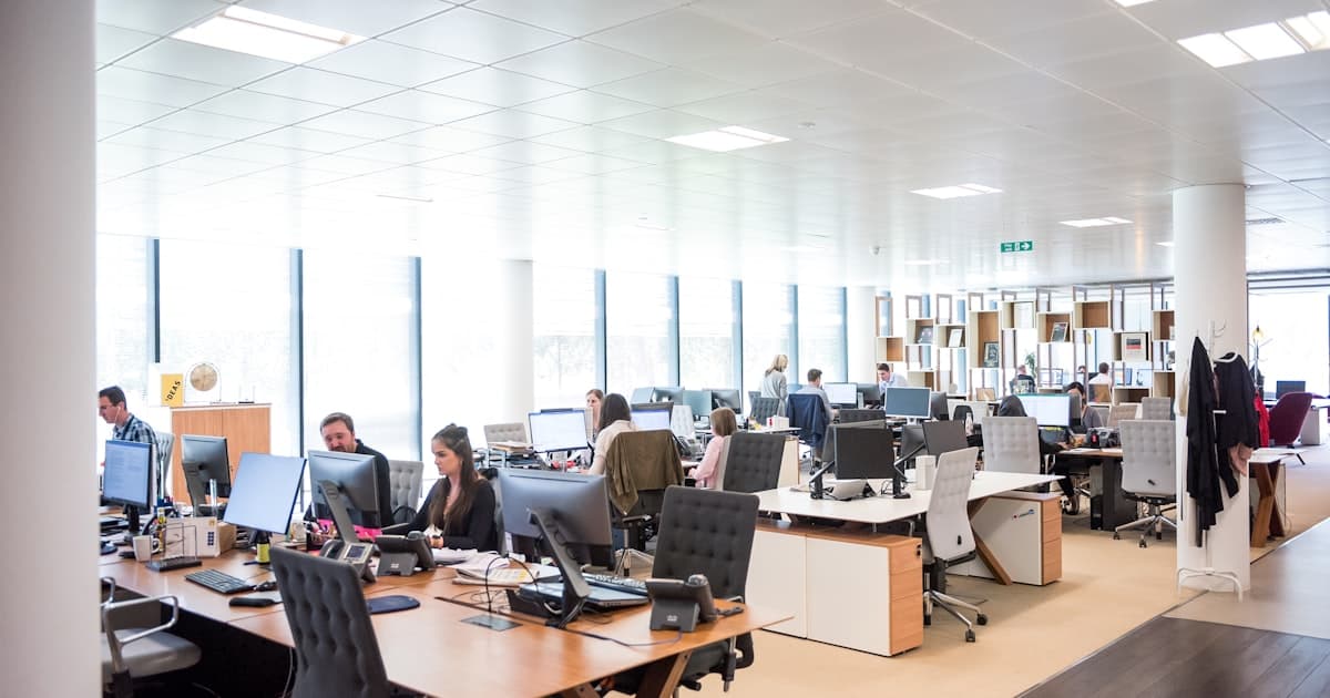 Cómo automatizar tu call center con IA en 2026